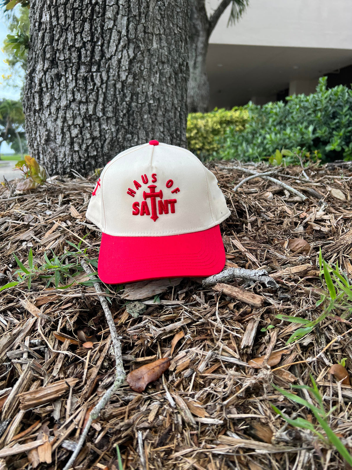 H O S Hat Red/Cream